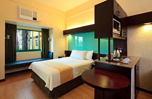 Cabanatuan Hotel | Microtel Inn by Wyndham Cabanatuan