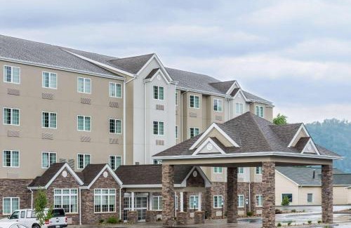 New Martinsville Hotel | Microtel Inn & Suites by Wyndham New Martinsville