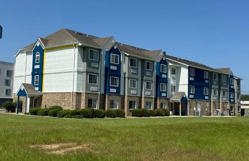 Albertville Hotel | Microtel Inn & Suites by Wyndham Albertville