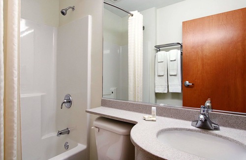 Bridgeport Hotel | Microtel Inn & Suites by Wyndham Bridgeport