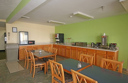 Barium Springs Hotel | Microtel Inn & Suites by Wyndham Statesville