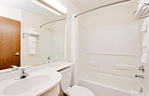 Middletown Hotel | Microtel Inn & Suites by Wyndham Middletown