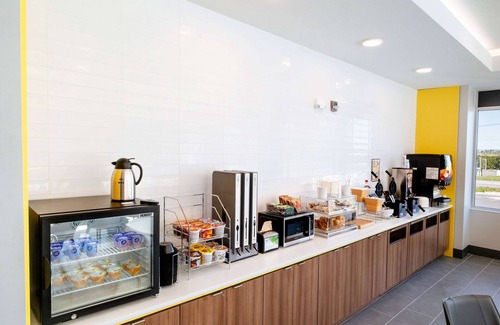 Macedon Hotel | Microtel Inn & Suites By Wyndham Macedon