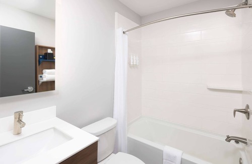 Macedon Hotel | Microtel Inn & Suites By Wyndham Macedon