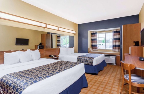 Dickson City Hotel | Microtel Inn & Suites by Wyndham Dickson City/Scranton