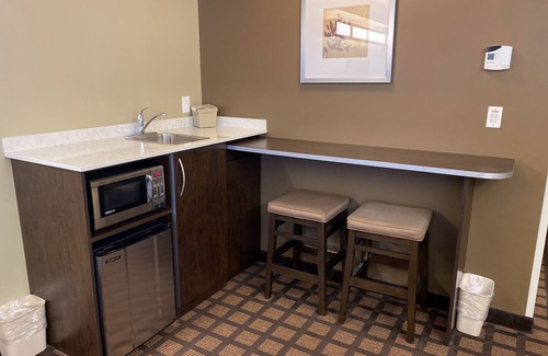 Timmins Hotel | Microtel Inn & Suites by Wyndham Timmins