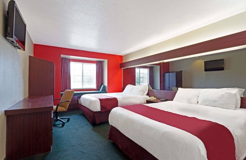 Brandon Hotel | Microtel Inn & Suites by Wyndham Brandon