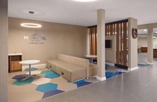 Buda Hotel | Microtel Inn & Suites by Wyndham Buda Austin South