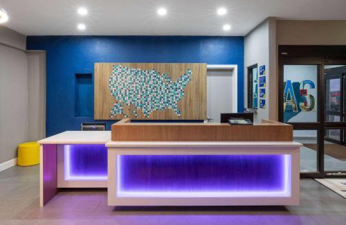 Buda Hotel | Microtel Inn & Suites by Wyndham Buda Austin South