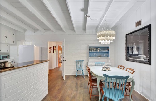 Jekyll Island Cottage | Mid-Century Charm Pools & Porch Jekyll Island Rental