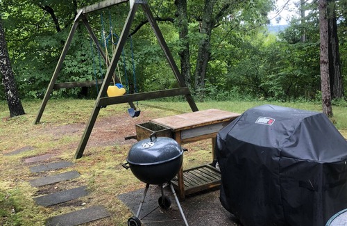 Beulah House | Mid-century family retreat with a breathtaking view and a private beach!