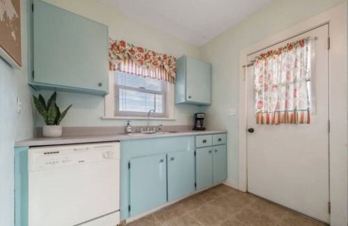 Mesa House | Mid century Historic downtown Mesa