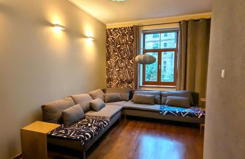 Avoti Apartment | Midcentury modern, quiet, 40m studio with bath