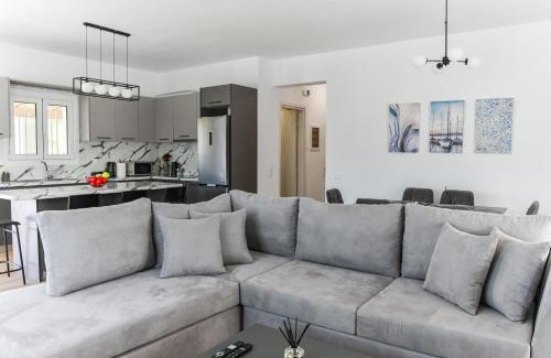 Messonghi Apartment | Middle Earth