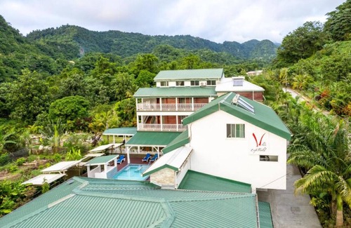 Roseau House | Middle Ham Suite - Villa Copthall