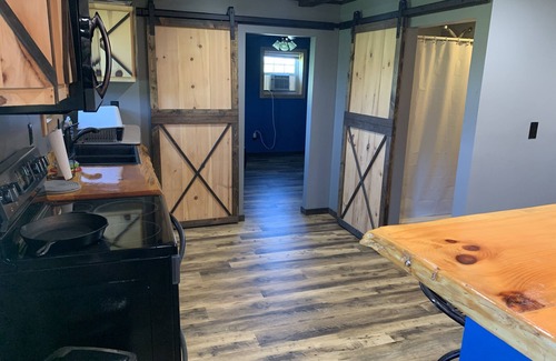 Sharpsburg Apartment | Middle of moco country apartment