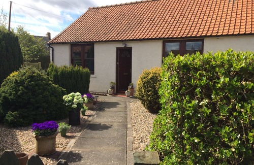Gullane Cottage | Middleshot Cottage 2 bdrms lge garden, short walk to beach and golf nr Edinburgh