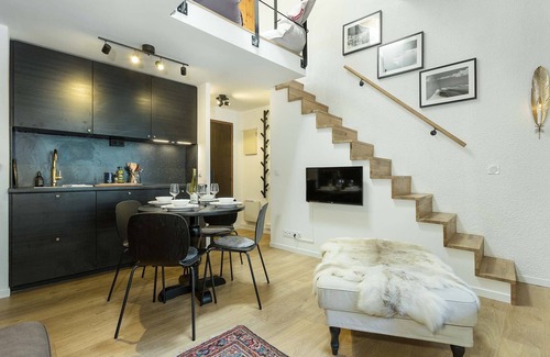 Chamonix City Centre Cottage | Midi loft - an apartment that sleeps 4 guests in 1 bedroom