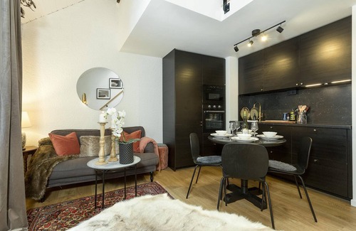 Chamonix City Centre Cottage | Midi loft - an apartment that sleeps 4 guests in 1 bedroom