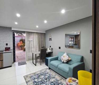 Merrivale Apartment | Midlands Guest House
