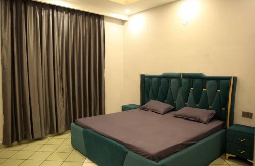 Faridabad Apartment | Midnight Madness