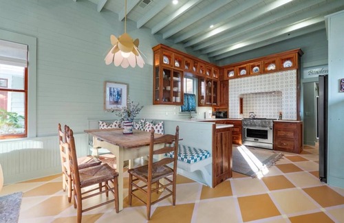 Northwest Quadrant House | Midnight Moon Retreat