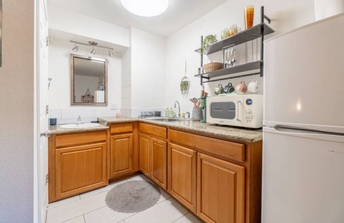 Midtown Apartment | Midtown Getaway: Trendy Studio Heart of Reno