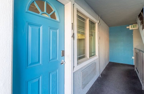Midtown Apartment | Midtown Getaway: Trendy Studio Heart of Reno