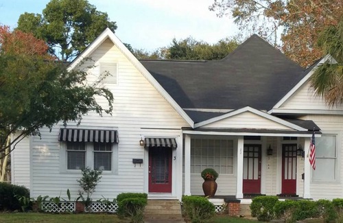 Hannon Park Apartment | Midtown Loft in a Historic four plex in Midtown Mobile