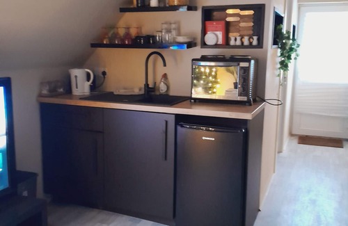 Moneymore Apartment | Midulster apartment retreat 1 hr from belfast, Derry, causeway coast. Hottub