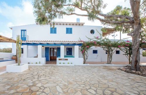 Formentera Cottage | Migjorn house10pax.5 bedrooms+4,5 bathrooms.Sea views.800 meters Migjorn beach.