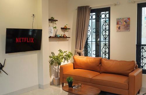 Hanoi Backpacker Quarter Apartment | Migo Housing - Hanoi Beer Street - Central and Spacious - Ensuite Kitchen - Ensuite Bathroom