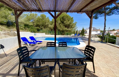 Pilar de la Horadada Villa | Mil Palmeras Detached Villa with large Private Pool 10 minute walk to the Beach