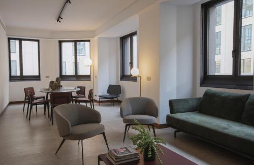 San Babila Apartment | Milan Eleven by Brera Apartments
