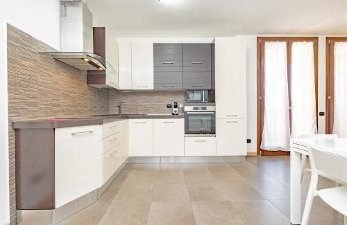 Assago Apartment | Milan Forum Camelia Guesthouse