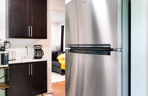University City House | Milan LuxenModern Glam Meets Cozy Comfort in University City!