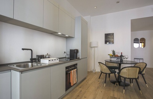 Porta Venezia Apartment | Milan Luxury Suite-Hosted by Sweetstay