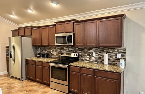Midland House | Mile High Retreat - Spacious 4-bedroom home