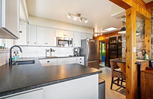 Jacksonport House | Miles of Sand Beach! -Fall '25 Dates Still Avail - - Book Now for 2026!