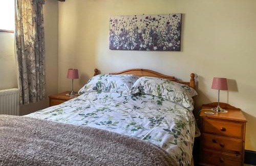 Chesterfield House | Mill Close Cottage