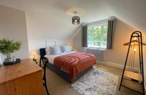 Waterlooville House | Mill Down Cottage Vineyard Retreat
