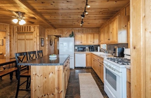 Onamia Cabin | Mille Lacs Lake Retreat with Private Dock + Fire Pit!