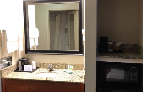 Ellisville Hotel | Millennium Inn