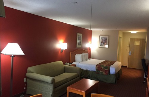 Ellisville Hotel | Millennium Inn