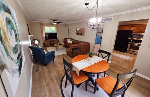 Lansing House | Miller Brite 3 bed/1.5 bath with all new deck!