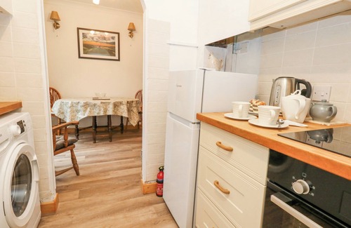 Puddletown Cottage | MILLER'S COTTAGE, pet friendly, with open fire in Puddletown
