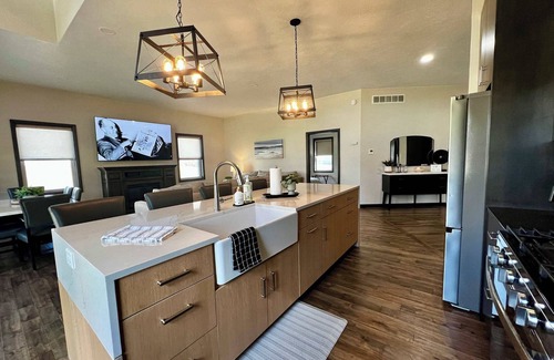 Sugarcreek House | Millhart Family Lodge & Rec Center