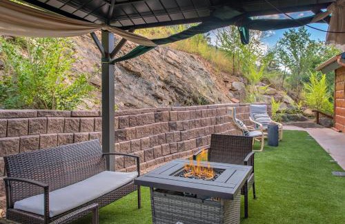 Glenwood Springs Ski Chalet | Million Dollar Castle Walk to downtown Glenwood and HotSprings