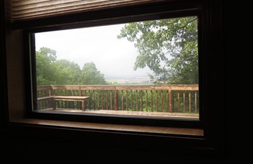 Morrilton House | Million Dollar View overlooking Arkansas River- NOW WITH WIFI