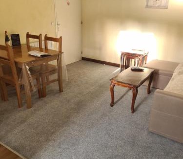 Chassenon Apartment | Millstone Gite 1, two bed apartment + shared pool